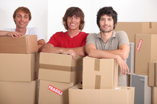 Shared student accommodation moving help in Notting Hill