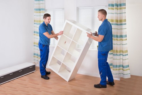 Local moving truck service for flats, houses, and businesses in Notting Hill